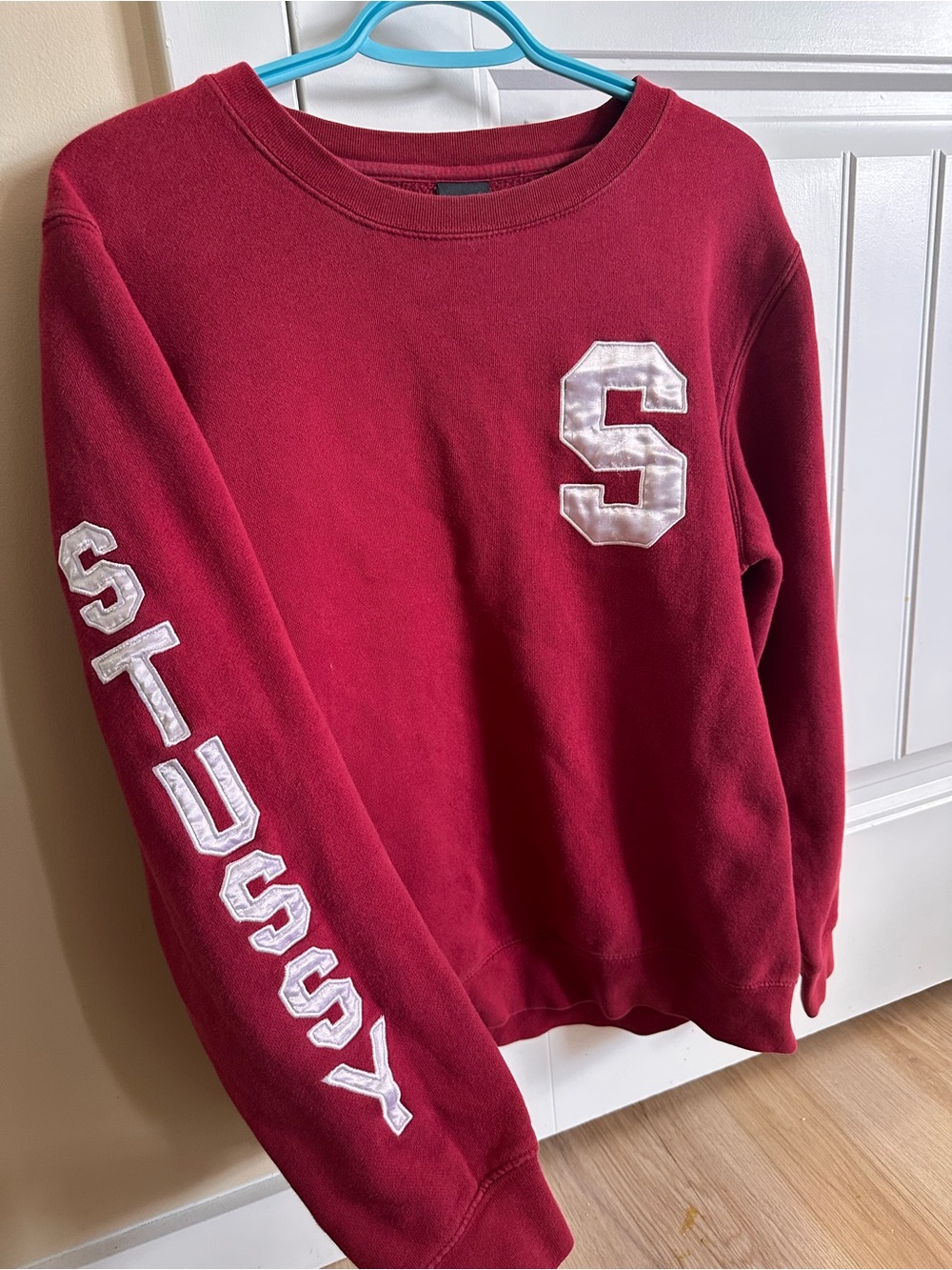 Stussy crewneck sweater red with logo graphics